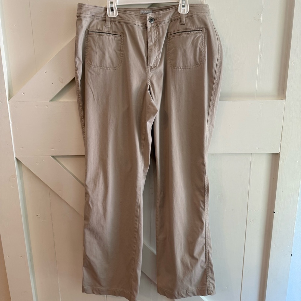 Chico's Women’s Khaki Chinos Front Pockets Size 2 (L) Regular Classic Casual